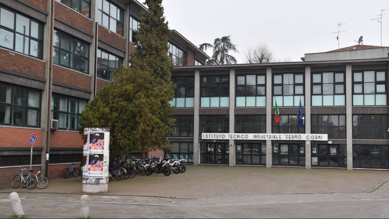 Modena, riparte la scuola: da domani alle superiori 36.027 studenti tornano sui banchi