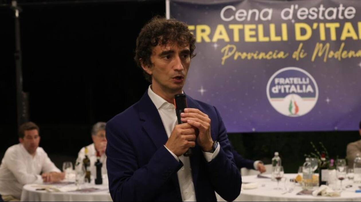Attentato di Modena, Bignami: 'Vergogna, per la sinistra fu gesto di un folle'. Ma dimentica che Tajani disse le stesse cose