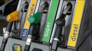 https://www.lapressa.it/articles/082401/diesel-eni-fedeconsumatori-modena-TN.jpg