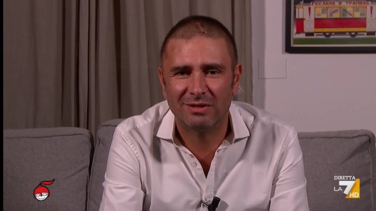 Di Battista: 'Il malore a Cuba dovuto a un edema legato a un tumore, ora mi devo curare'