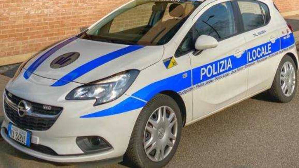 Modena, furto di metallo nelle isole ecologiche: due denunciati