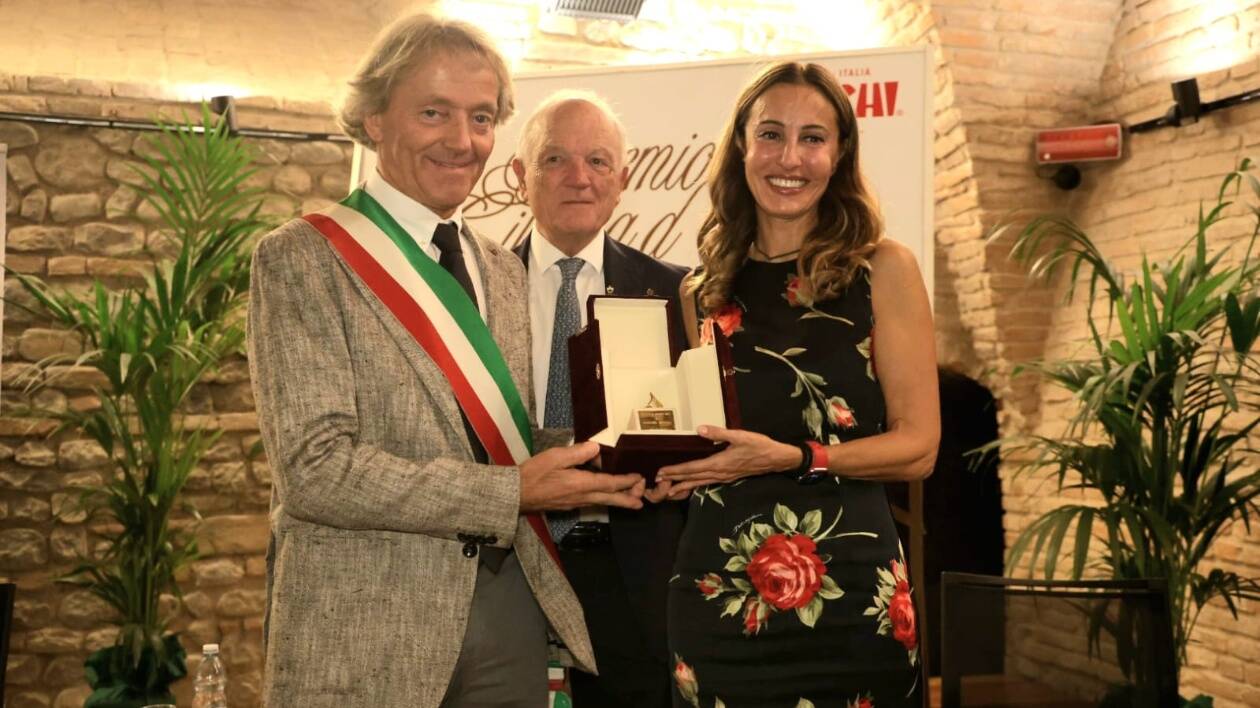 Vignola, consegnato a Federica Minozzi il premio Ciliegia d'oro