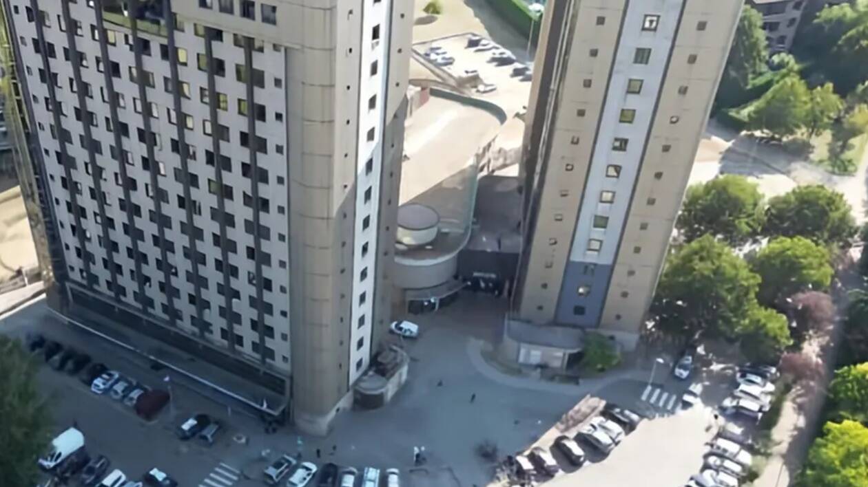 'Modena, via Costellazioni: Comune, Regione e Ausl dicano subito se il palazzo non è a norma con l'antincendio'