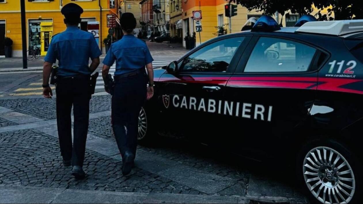 Formigine, 19enne rapina in casa due donne di 87 e 66 anni: ai domiciliari