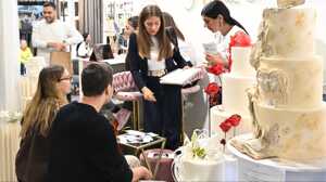 https://www.lapressa.it/articles/082743/matrimoni-sposi-salune-TN.jpg