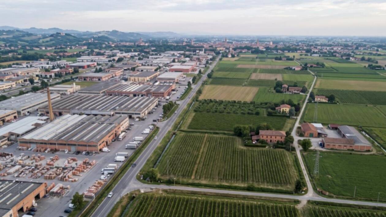 Modena esporta 4,5 miliardi, ma online ceramica e agroalimentare non si trovano