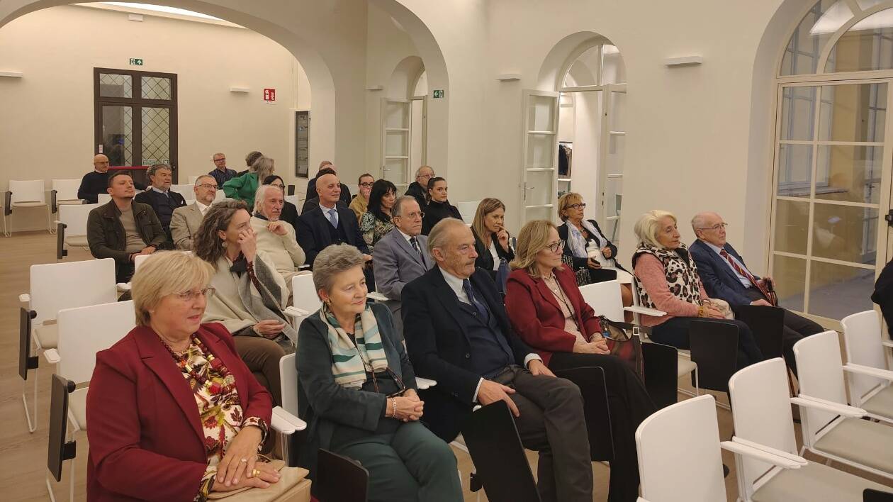 Modena, inaugurata la Sala del professionista in piazzale Boschetti