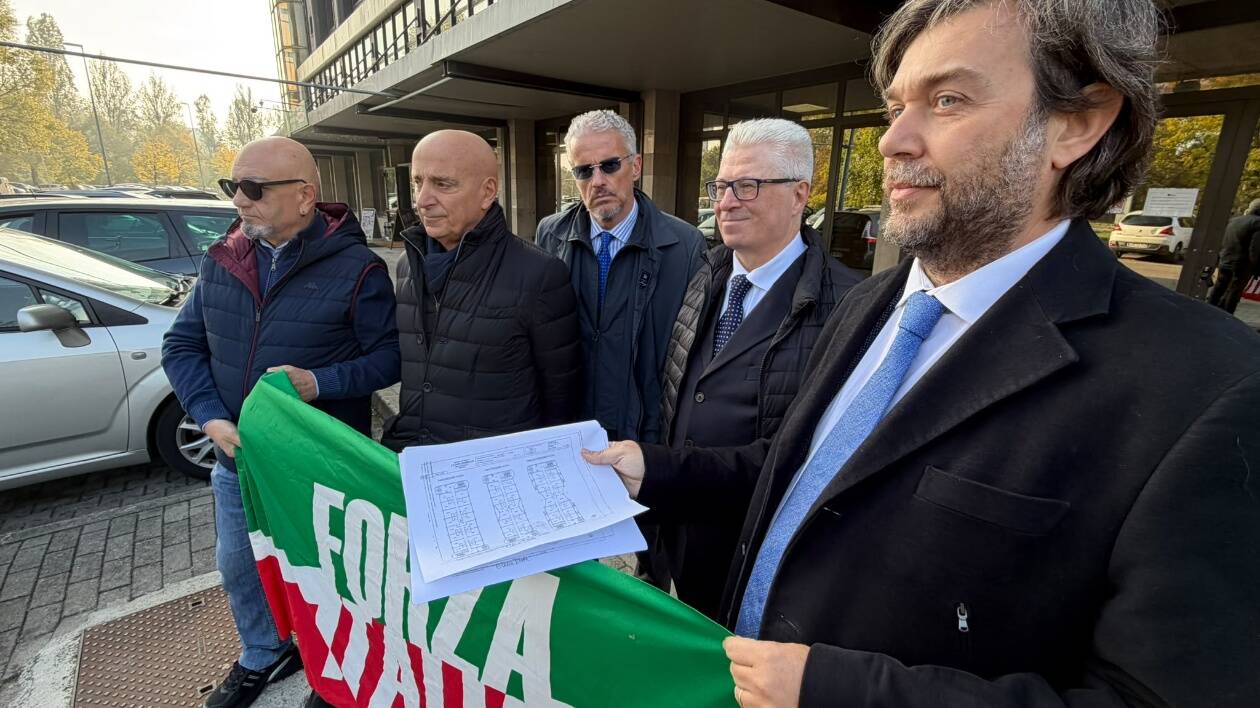 Sgombero Costellazioni, ora Forza Italia mette nel mirino la Maletti: 'L'appalto è di agosto, chi non ha controllato?'