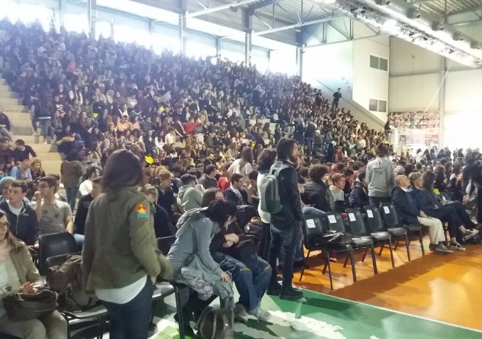 Saviano a Sassuolo: 'Ha perso chi mi voleva far tacere'