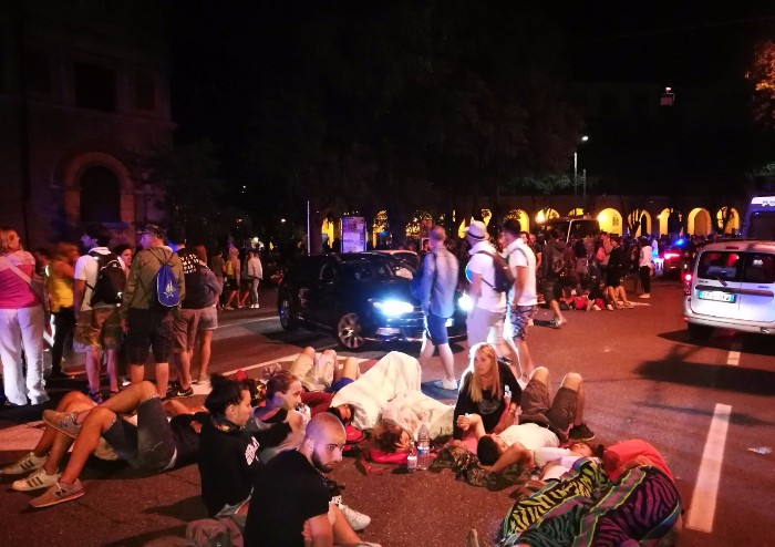 Post-concerto, la città stravolta