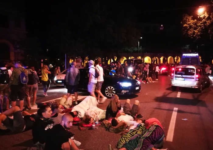 Post-concerto, la città stravolta