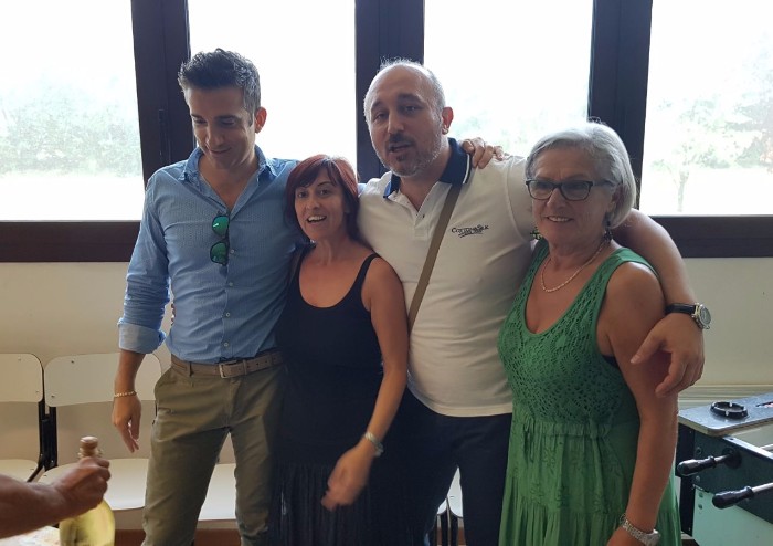 Il S.I.U.L.P brinda a 'tutti'