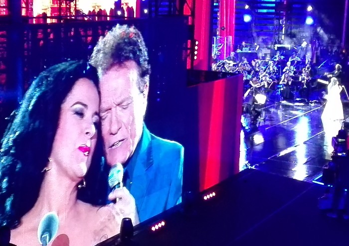 Pavarotti, una 'lenta' emozione senza fine