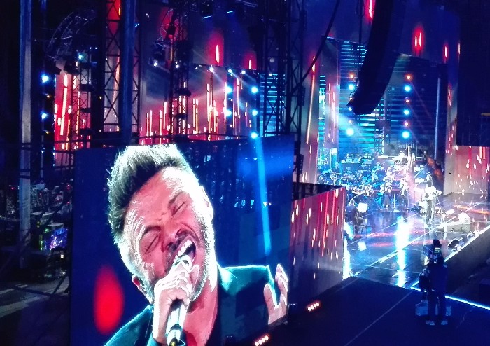 Pavarotti, una 'lenta' emozione senza fine