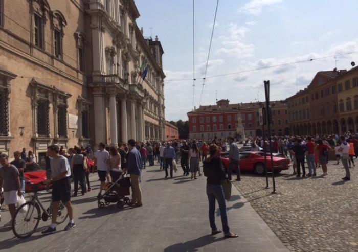 I 70 anni della Ferrari celebrati all'ombra del Palazzo Ducale