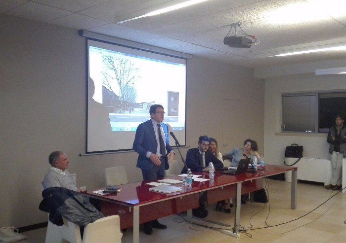 Progetto periferie: i due annunci di Muzzarelli