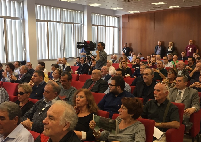 Centrodestra, prove di unità: sala piena a Palazzo Europa