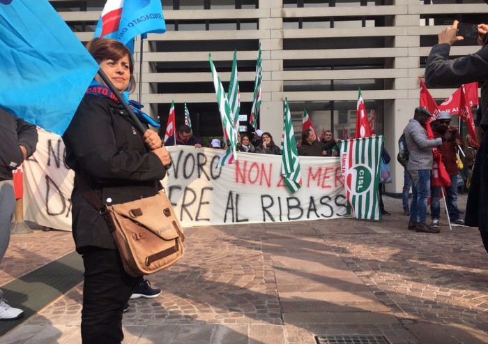 Sciopero autotrasportatori, adesioni dal 70 al 90 per cento