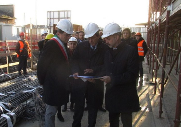 Piano Periferie, Gentiloni a Modena: 'Bene le firme, ma la sfida parte ora'