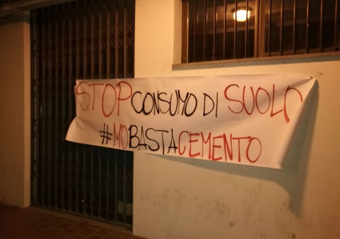 Case a Vaciglio, assemblea affollata: presenta Maria Sergio