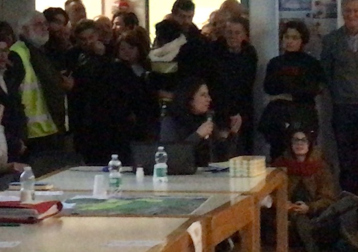 Case a Vaciglio, assemblea affollata: presenta Maria Sergio