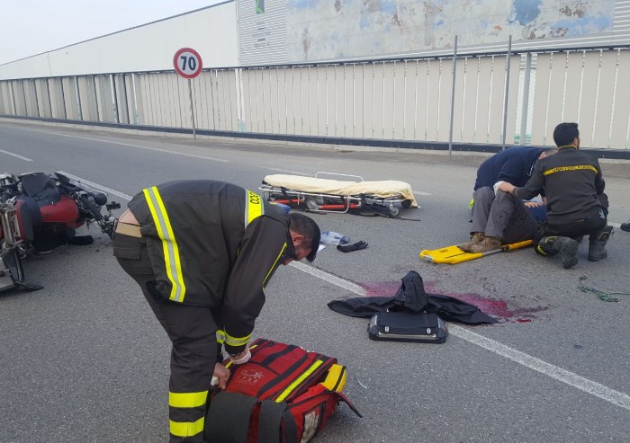 Tre incidenti in poche ore: ferito un motocilcista