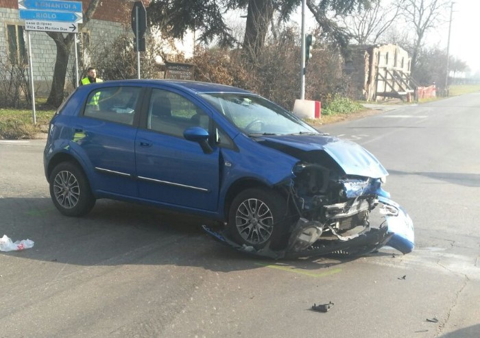 Tre incidenti in poche ore: ferito un motocilcista