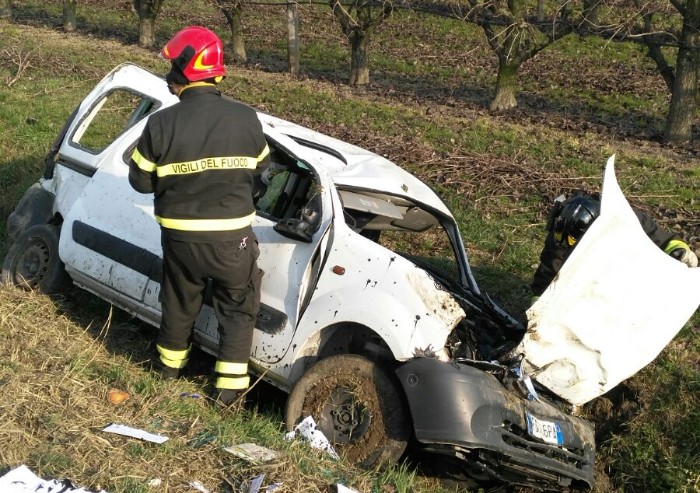 Tre incidenti in poche ore: ferito un motocilcista
