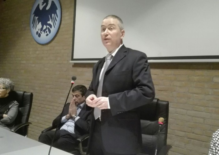 'Rimettiamo le famiglie e le imprese...al centro'