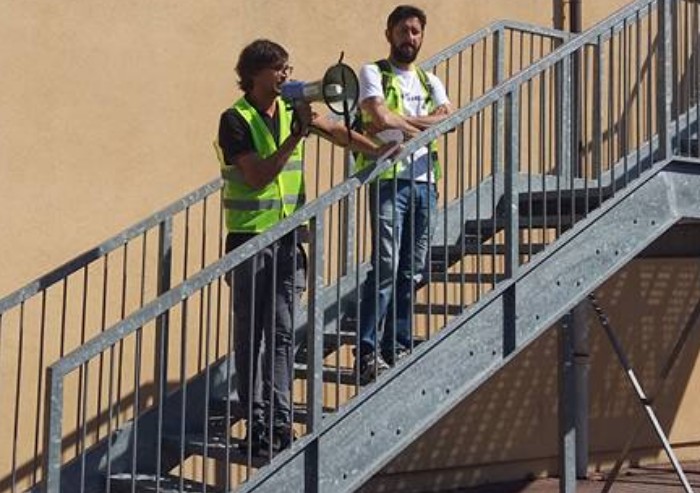 Mobastacemento, in centinaia alla passeggiata per 'liberare Vaciglio'