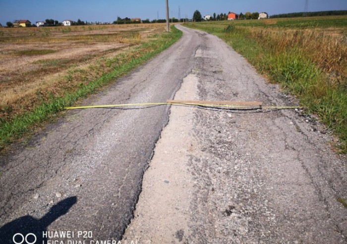 Strada comunale completamente devastata, polemica a San Prospero