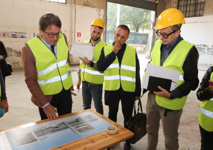 Muzzarelli re dei cantieri: dopo Sigonio, Venturi e Cavour, ora l'Ex Enel