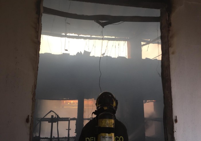 Carpi, rogo distrugge l'impianto di tiro a segno