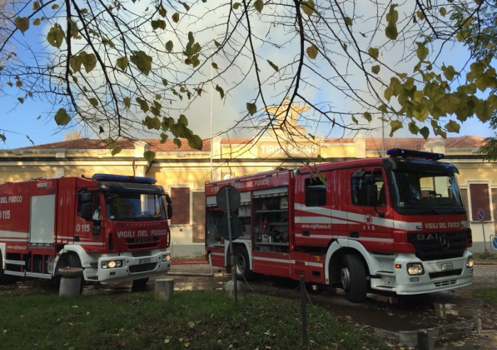 Carpi, rogo distrugge l'impianto di tiro a segno