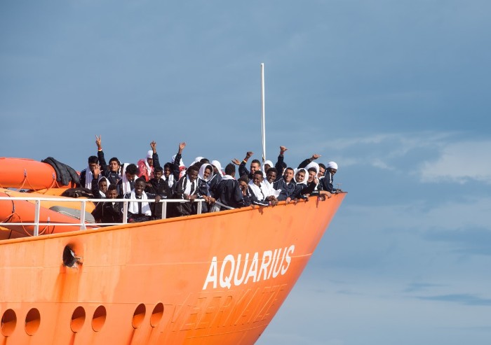 Oltre lo slogan dell'invasione: volti dei migranti. Incontro a Reggio