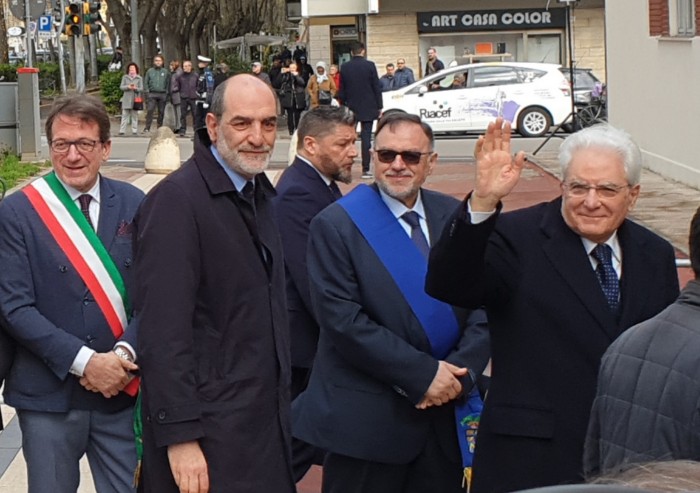 Mattarella a Modena: 'Biagi fu ucciso perché cuciva le ferite'