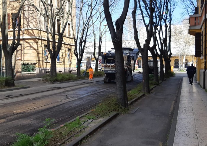 Stazione treni, chiuso posteggio. Tassisti sul piede di guerra: 'Nessuno ci ha informati'