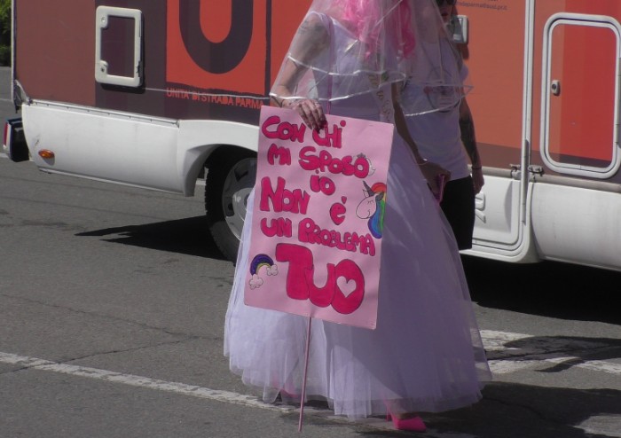 In migliaia al Modena Pride