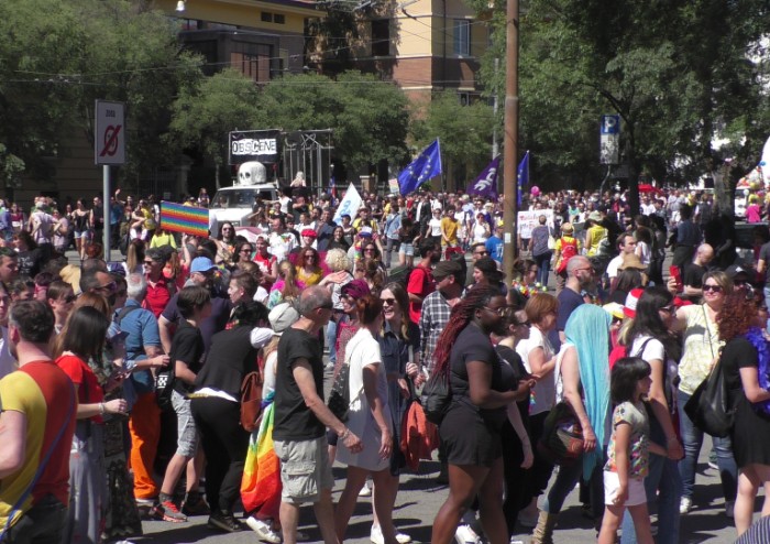 In migliaia al Modena Pride