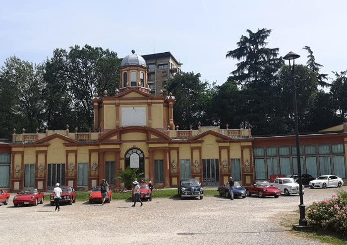 Modena Wheels, bolidi e modellini da sogno: show in centro
