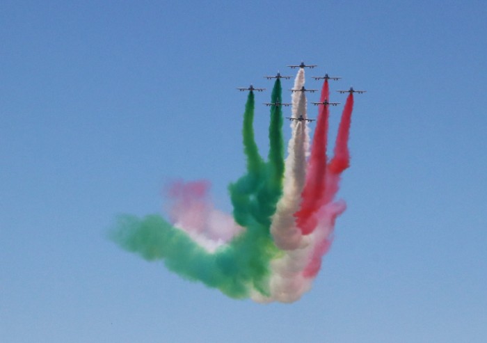 Le Frecce tricolori sul cielo di Modena
