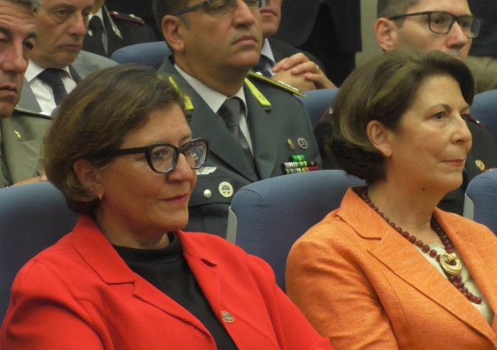 Acceso il tripode olimpico: il ministro Trenta inaugura i mondiali di volo a vela