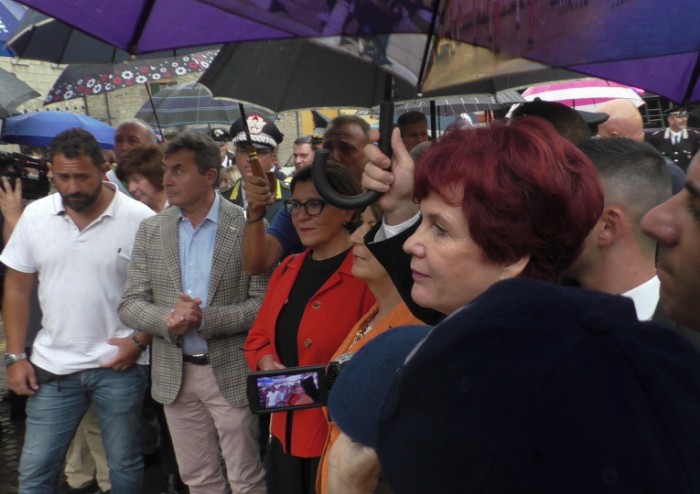 Acceso il tripode olimpico: il ministro Trenta inaugura i mondiali di volo a vela