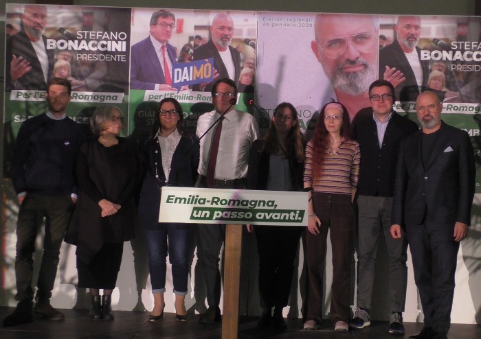 Il centro sinistra unito per Bonaccini: 'Basta litigi, perché stavolta rischiamo'