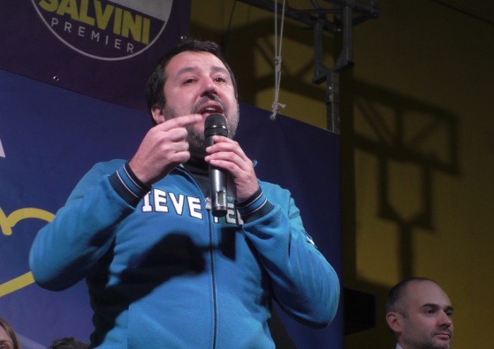 Bagno di folla per Salvini a Pieve: 'Qui in montagna siete degli eroi'