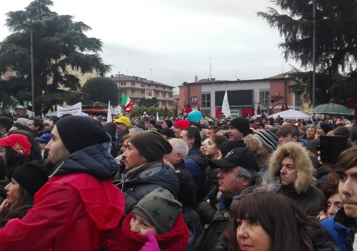 Salvini infiamma Maranello: 'Stravinciamo in Emilia Romagna'