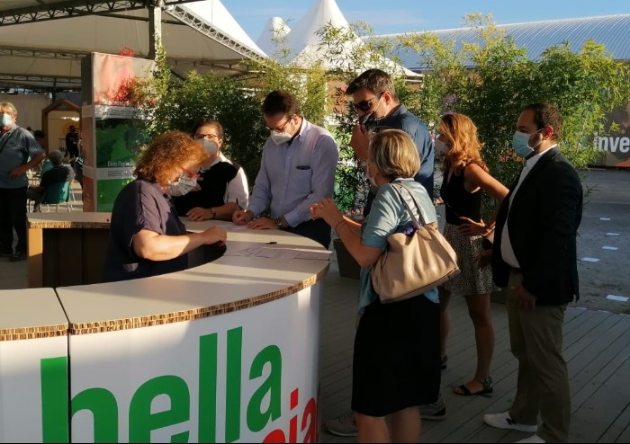 Modena: festa nazionale Pd, inaugurazione senza big