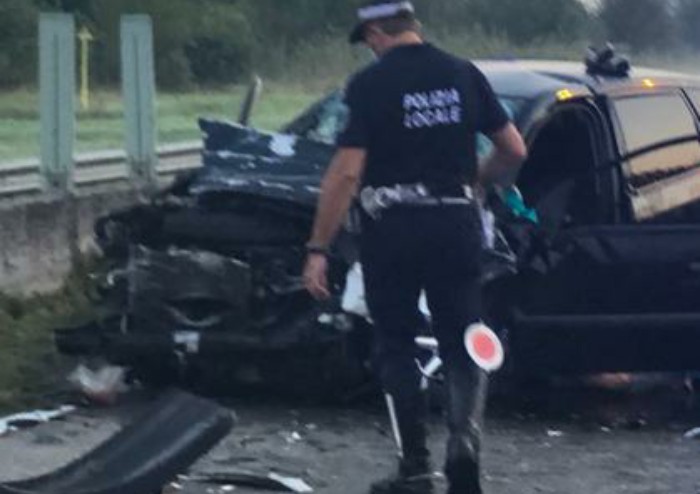 Schianto contro un camion in via Virgilio a Modena, muore un 43enne