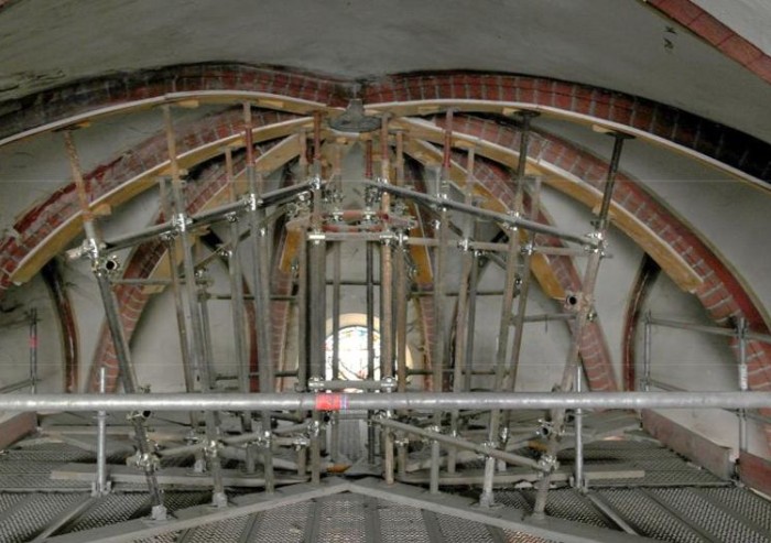 Mirandola, chiesa di San Francesco: proseguono i lavori di recupero