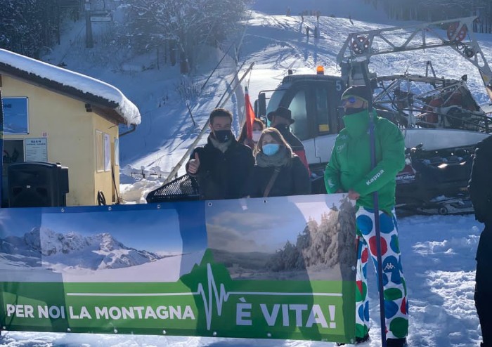 Flash Mob a Le Polle contro le restrizioni anti-Covid